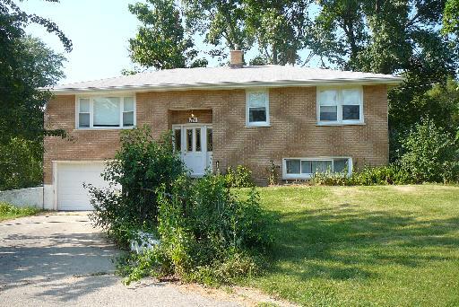 114 W 57th St., Westmont, IL 60559