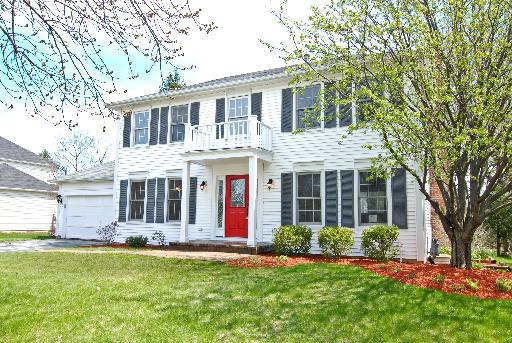 2027 Westfield Dr., Gurnee, IL 60031