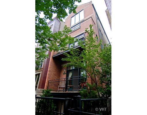 865 N Hermitage Ave. #2, Chicago, IL 60622
