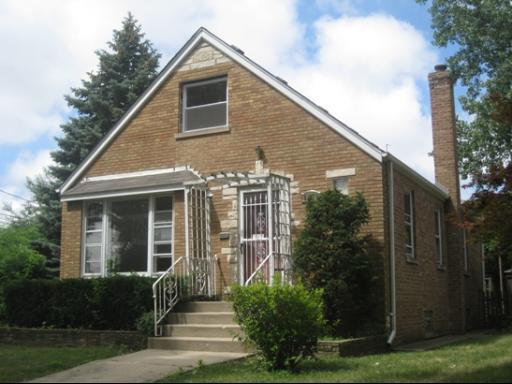 8216 N Hamlin Ave., Skokie, IL 60076