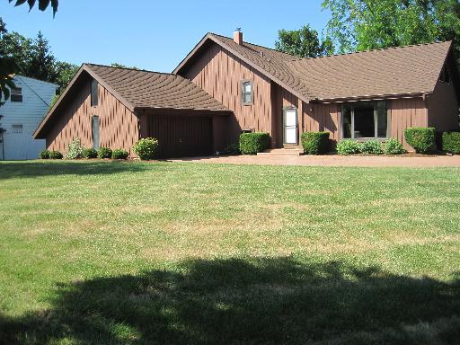 7202 W Hillside Rd., Crystal Lake, IL 60012