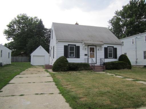 705 Gates St., Aurora, IL 60505