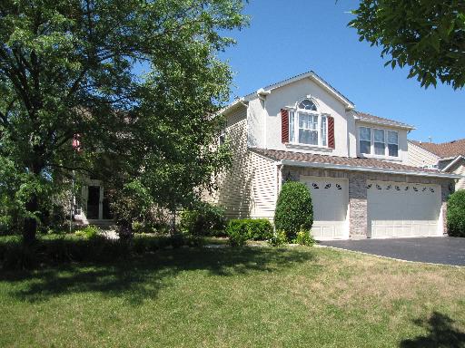 2320 Fieldcrest Dr., Mundelein, IL 60060