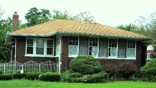 270 W 16th St., Chicago Heights, IL 60411