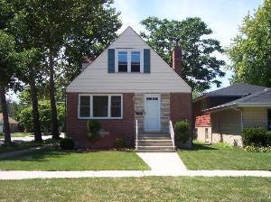 1024 Manchester Ave., Westchester, IL 60154
