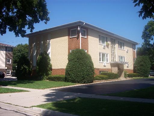 1411 W Cossitt Ave. #G1, La Grange, IL 60525