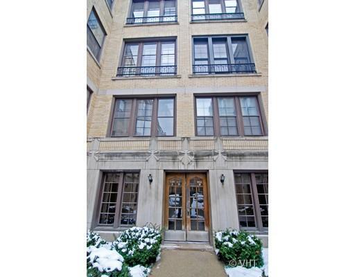 444 W Surf Ave. #2A, Chicago, IL 60657