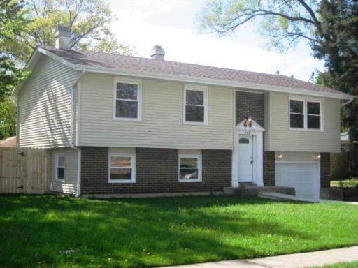 645 Washington Blvd., Hoffman Estates, IL 60169