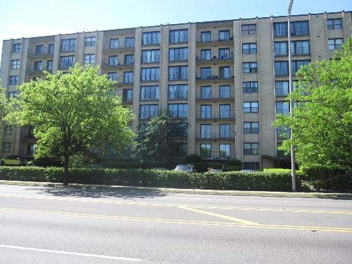 4601 W Touhy Ave. #715, Lincolnwood, IL 60712