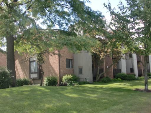 7548 Clarendon Hills Rd. #1B, Willowbrook, IL 60527
