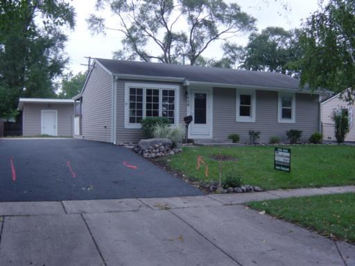 106 Cedar Cir., Streamwood, IL 60107