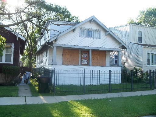 10207 S Lafayette Ave., Chicago, IL 60628