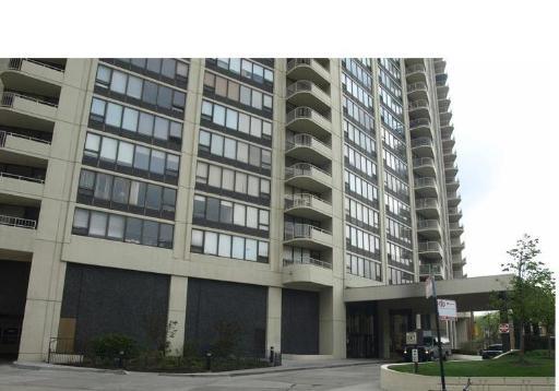 3930 N Pine Grove Ave. #1709, Chicago, IL 60613