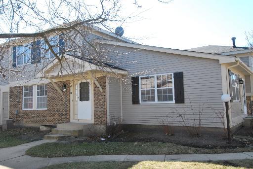 410 Tanglewood Ct., Vernon Hills, IL 60061