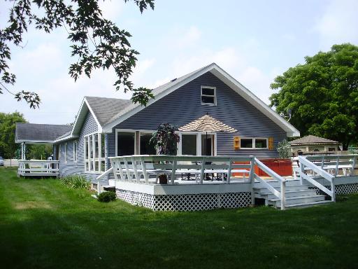 2308 S Colby Dr., Mchenry, IL 60050