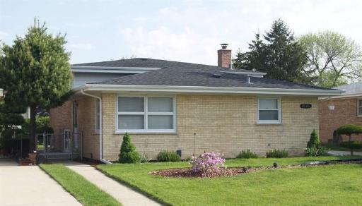 8540 W Roseview Dr., Niles, IL 60714