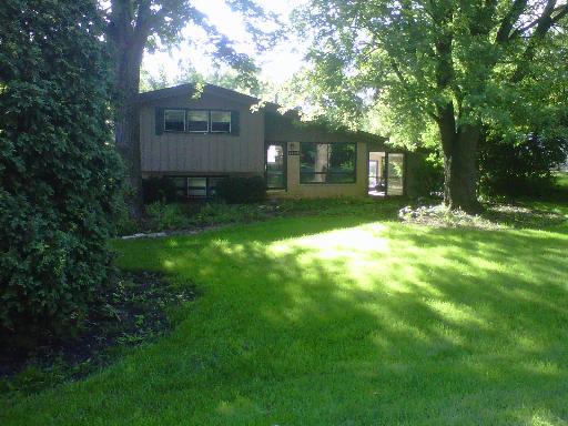 2N322 Prairie Ave., Glen Ellyn, IL 60137