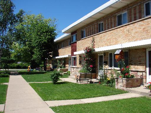 150 Northwest Hwy. #A, Des Plaines, IL 60016