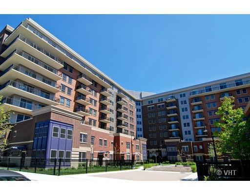 437 W Division St. #806, Chicago, IL 60610