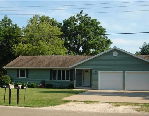 123 Luce St., Dalzell, IL 61320