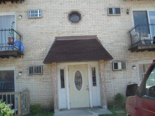 2407 Randall Ln. #2D, Arlington Heights, IL 60004