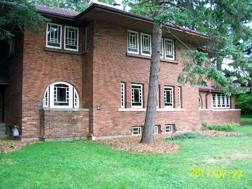 401 E Highland Ave., Naperville, IL 60540