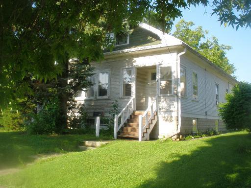 220 S Lincoln St., Westmont, IL 60559