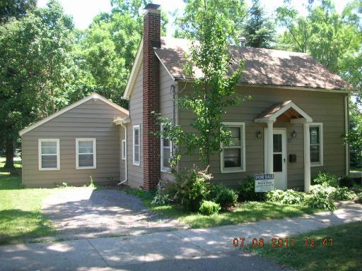 102 King William Dr., East Dundee, IL 60118