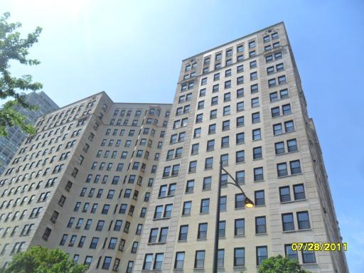 2000 N Lincoln Park West #1415, Chicago, IL 60614