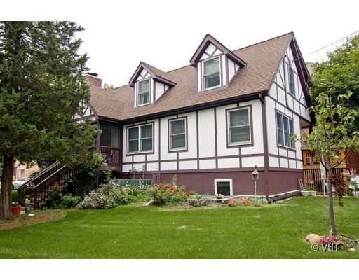 881 S Chatham Ave., Elmhurst, IL 60126