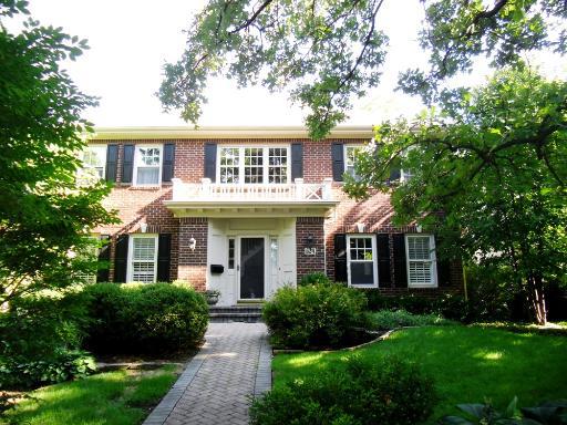524 Oak St., Glen Ellyn, IL 60137