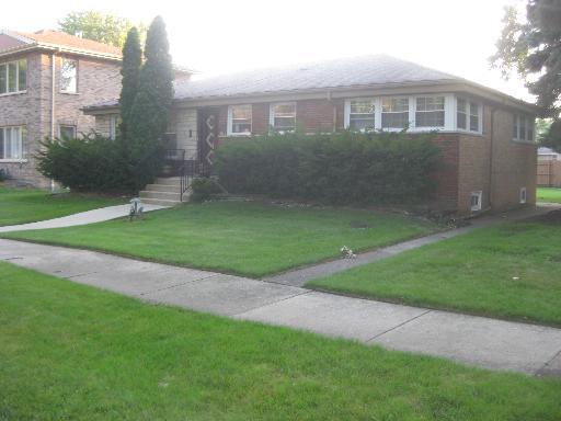 9332 Lowell Ave., Skokie, IL 60076