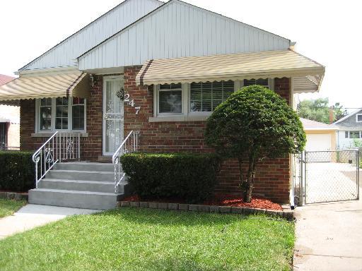 247 Park Ct., Bellwood, IL 60104