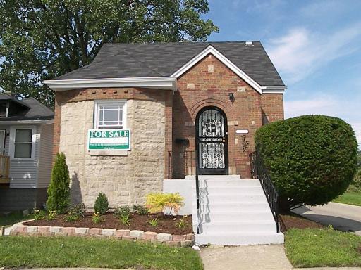 9914 S Carpenter St., Chicago, IL 60643