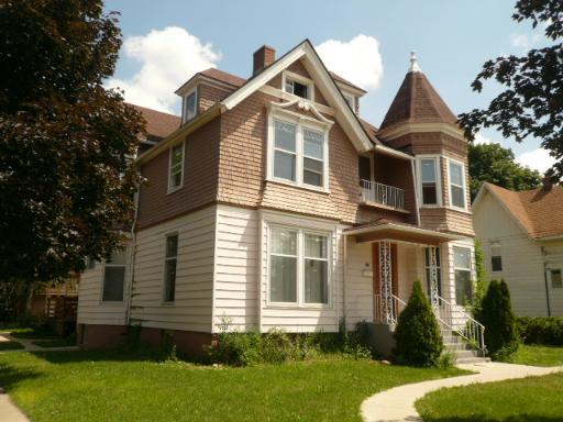 519 Douglas Ave., Elgin, IL 60120