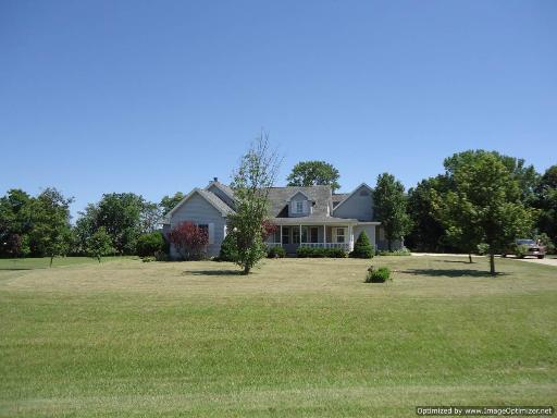 5857 S Indian Tr., Rochelle, IL 61068