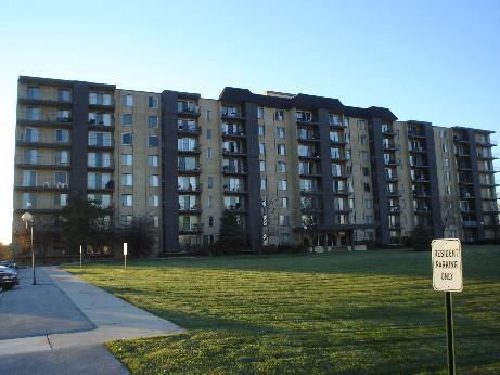 5400 Walnut Ave. #610, Downers Grove, IL 60515