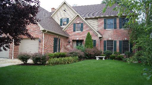 725 Heath Ct., Westmont, IL 60559