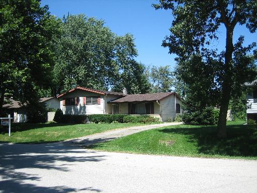 3S171 Arboretum Rd., Glen Ellyn, IL 60137
