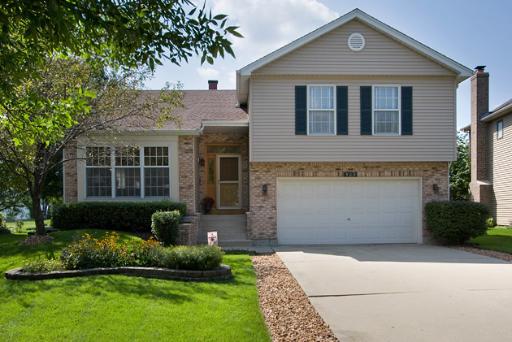 509 Ladysmith Rd., Bartlett, IL 60103