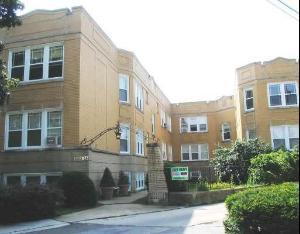 6353 W Raven St. #1B, Chicago, IL 60646