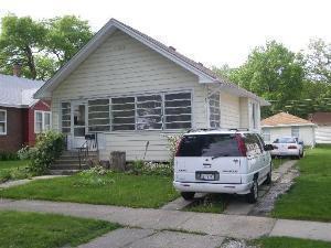 1558 Henry Ave., Des Plaines, IL 60016