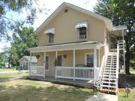 112 N Elm St., Gardner, IL 60424