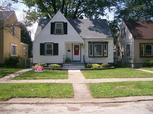 14802 Grant St., Dolton, IL 60419