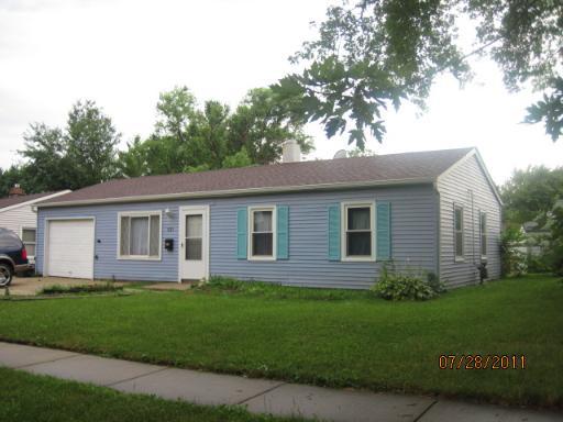 921 Mulberry Ln., Streamwood, IL 60107