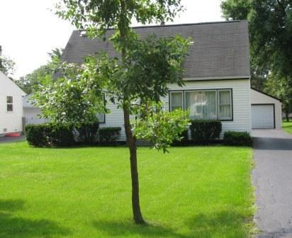 911 E Babcock Dr., Addison, IL 60101