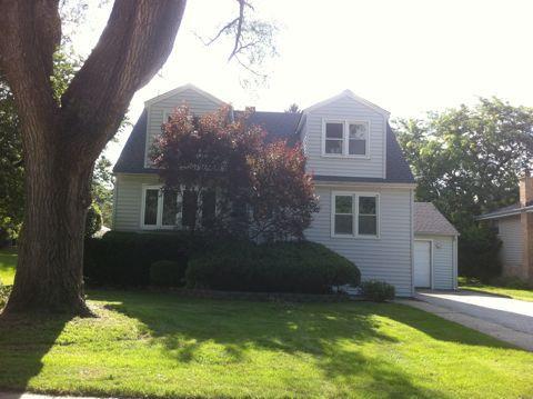 332 Parkside Dr., Itasca, IL 60143