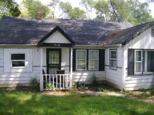 716 S Greenview Ave., Rockford, IL 61108