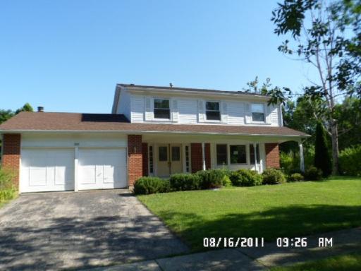 333 Grosvenor Ct., Bolingbrook, IL 60440