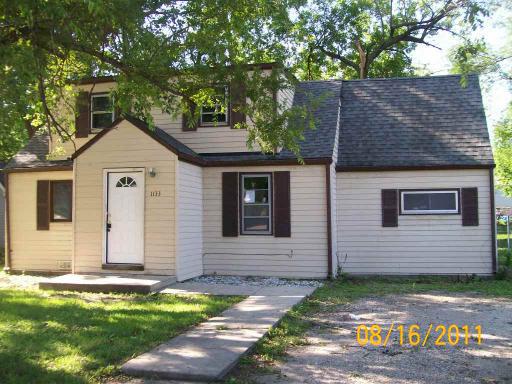 1133 W 63rd St., Downers Grove, IL 60516